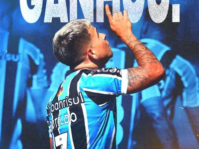 Grêmio bate Vitória, volta a vencer após quatro jogos e respira contra o Z-4
