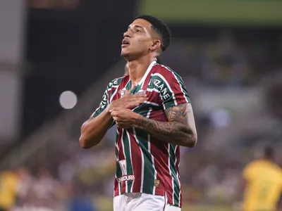 Kauã Elias, do Fluminense, vai depor em caso em que Felipe Melo é acusado de intimidar jovem