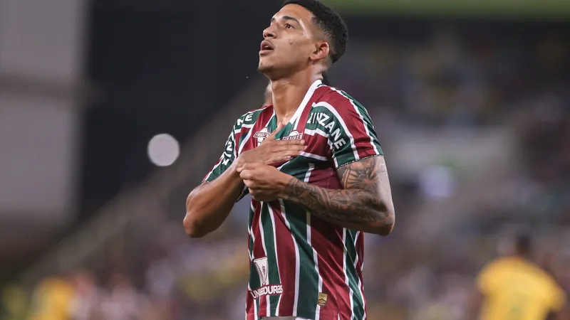 Kauã Elias, do Fluminense, será chamado para depor em caso sobre Felipe Melo