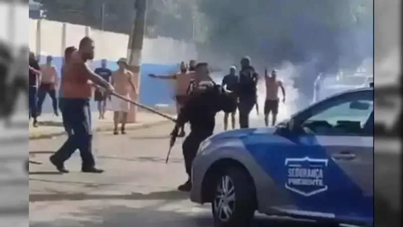 Briga entre torcidas termina com três presos em Nilópolis