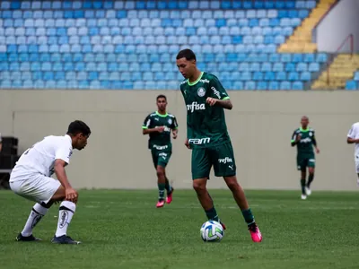 Palmeiras acerta a renovação do contrato de artilheiro do Sub-20
