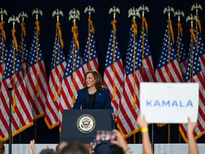 Em primeiro comício, Kamala volta a criticar Trump, fala sobre aborto e armas