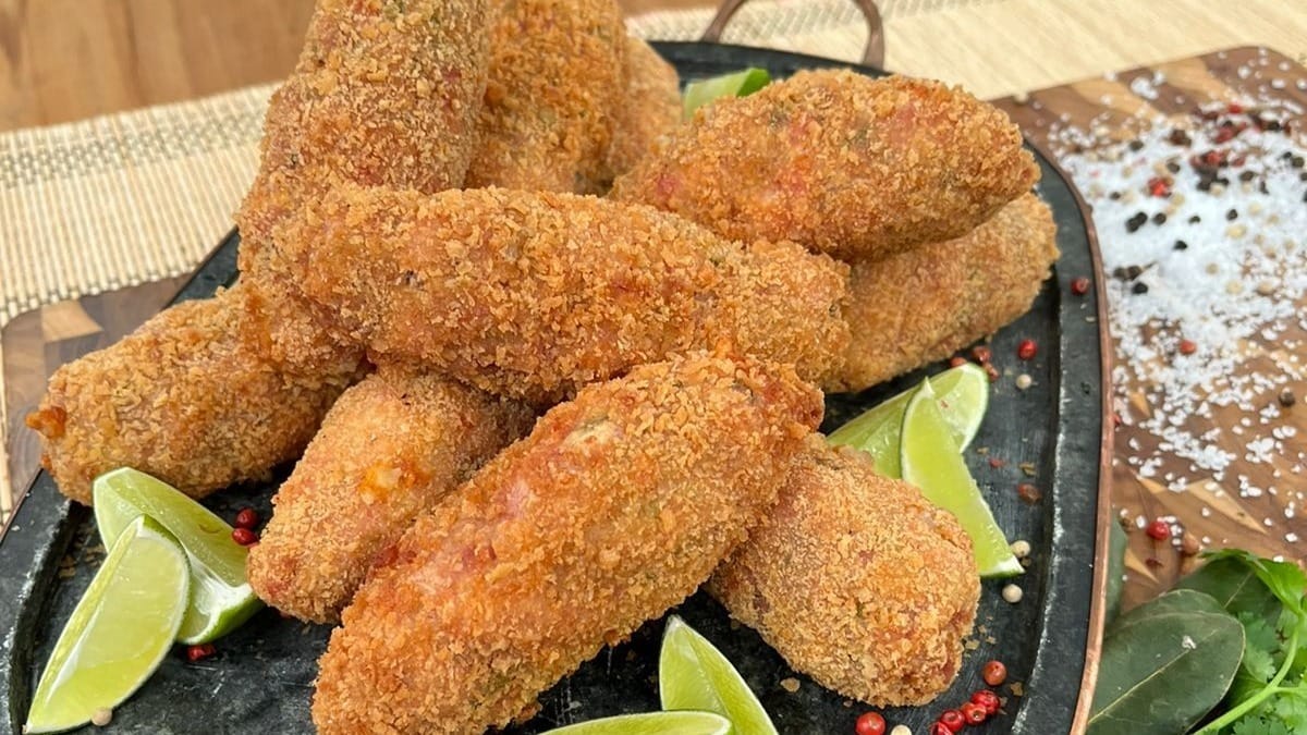 Croquete de linguiça com queijo | Band Receitas