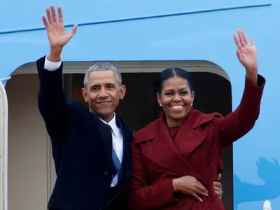 Apoio do casal Obama à Kamala Harris aumenta confiança dos democratas em eleição