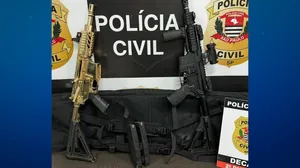 Polícia apreende fuzil banhado a ouro em São Paulo; suspeito foi preso