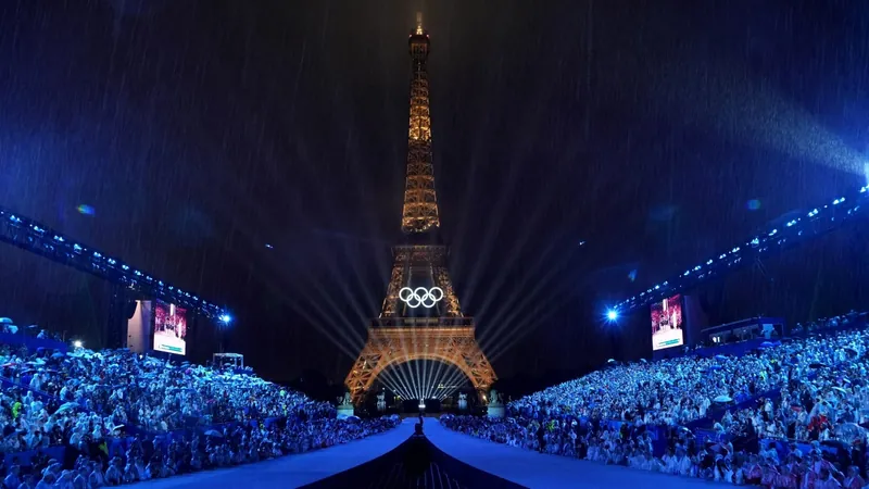 Saiba quem vai cantar no show de encerramento da Olimpíada de Paris 2024