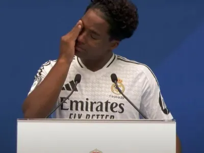 Endrick se emociona durante apresentação oficial como jogador do Real Madrid