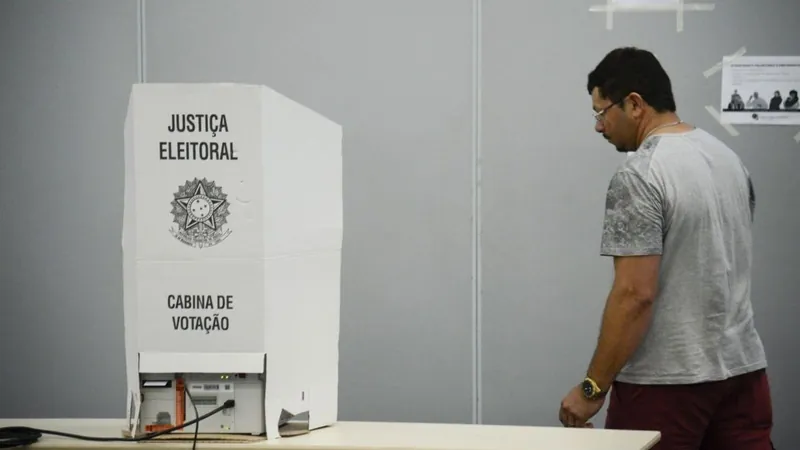 Mudança temporária do local de votação pode ser solicitada até dia 22 de agosto