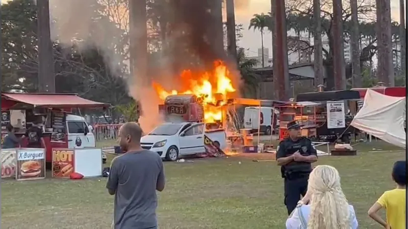 Food Truck pega fogo durante festa de aniversário de SJCampos no Pq. da Cidade