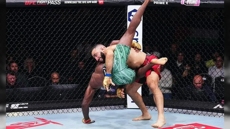 UFC 304: Belal Muhammad vence Leon Edwards e leva o cinturão; Veja os resultados