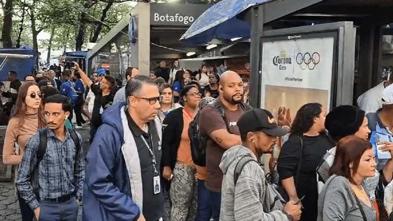 Fim do Metrô na Superfície causa transtornos no 1º dia útil sem circulação