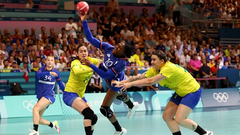 Brasil perde para a França pela 3ª rodada do handebol feminino em Paris-2024