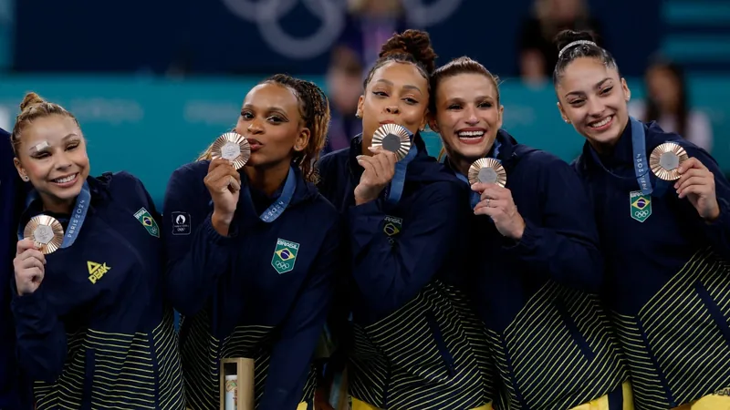 Brasil conquista bronze inédito na ginástica por equipes na Olimpíada de Paris