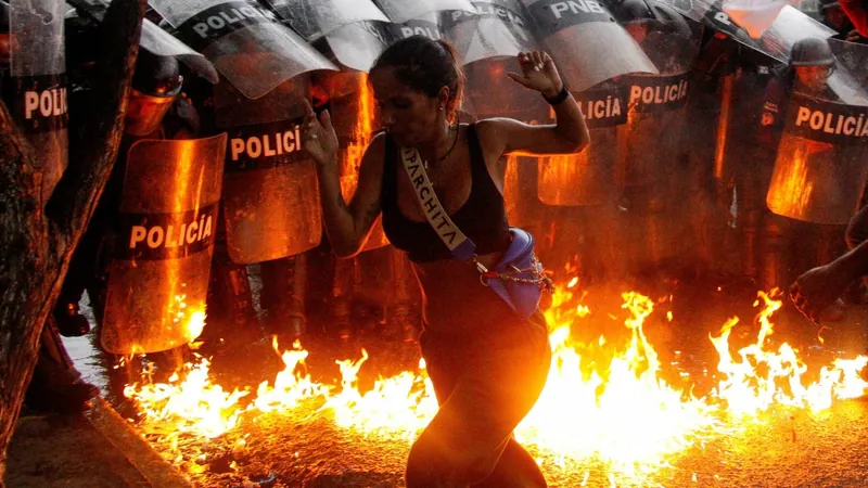 Venezuela: Marina Corina Machado fala em 16 mortos em protestos contra Maduro