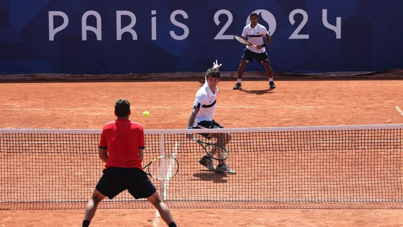 Thiago Monteiro e Thiago Wild perdem para dupla americana e se despedem de Paris