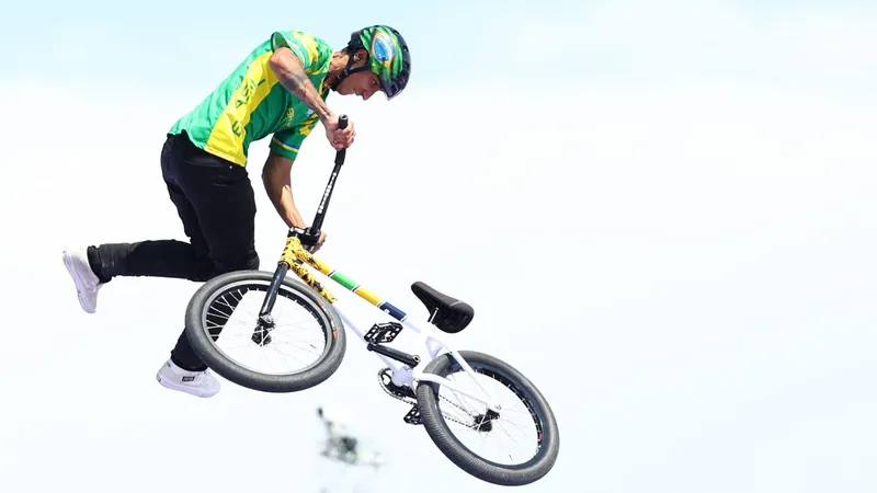 Gustavo "Bala Loka" fica em 6º e acaba sem medalha no BMX da Olimpíada de Paris