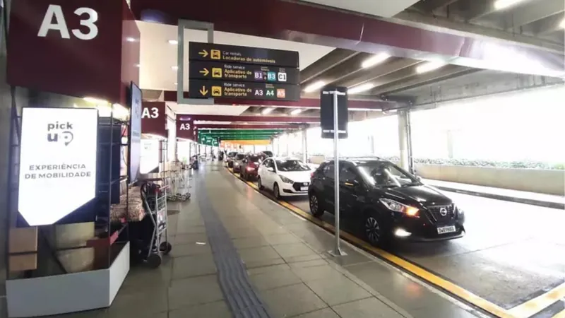 Congonhas inaugura área para embarque de passageiros em carros de aplicativo