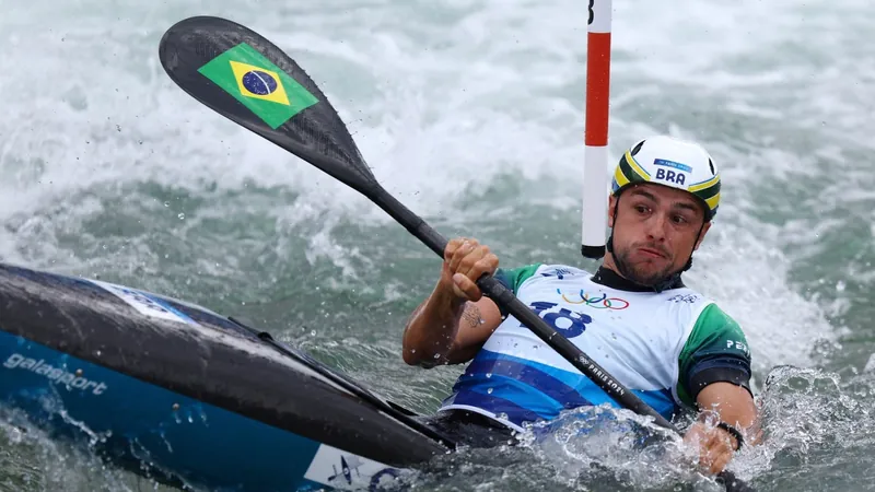 Pepê Gonçalves erra, sofre punição e fica fora da final do K1 da canoagem slalom