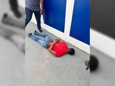 Polícia Civil prende em flagrante homem acusado de roubar moto na Avenida Brasil