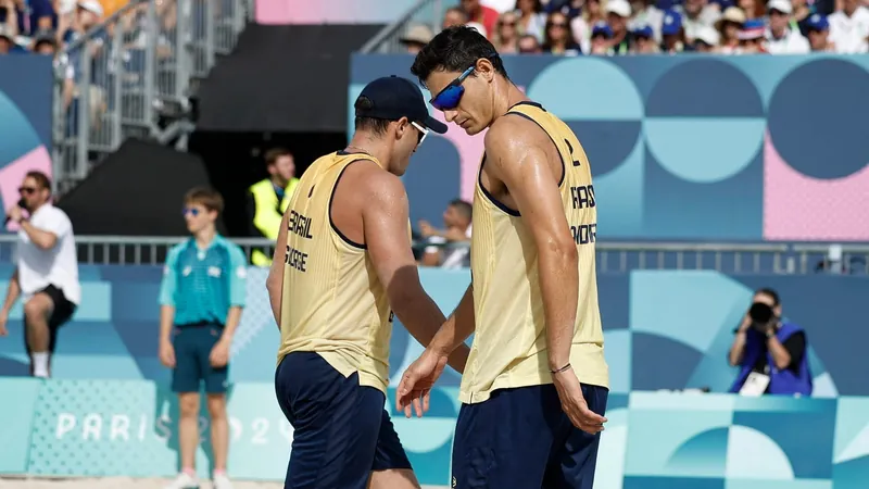 Brasileiros do vôlei de praia masculino perdem para Alemanha e caem nas oitavas