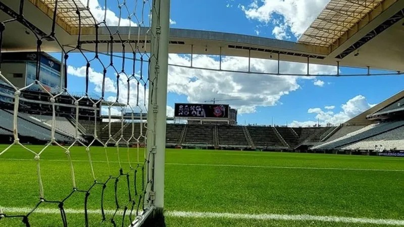 Torcida Organizada, Corinthians e Caixa assinam protocolo de intenção para quitar estádio