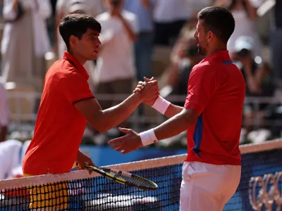 Djokovic elogia Alcaraz e brinca que rival terá mais 20 Olimpíadas: "Ouro virá"