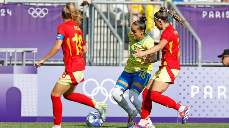 Olimpíada: Brasil enfrenta Espanha pela semifinal do futebol feminino