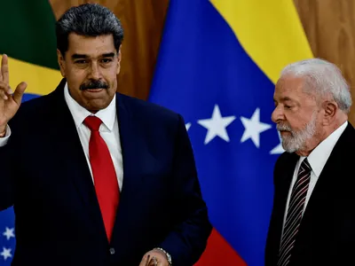 Cláudio Humberto: Lula passa por saia-justa impensável com saída de embaixador da Venezuela