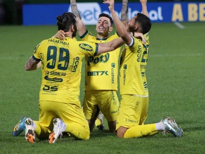 Mirassol bate a Chapecoense fora de casa e se mantém na terceira posição