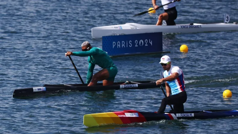 Em busca do bi, Isaquias vai às semifinais da canoagem C1-1000m em Paris-2024