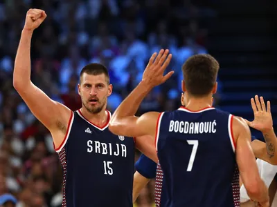 Sérvia vence Alemanha e conquista bronze no basquete com triple-double de Jokic