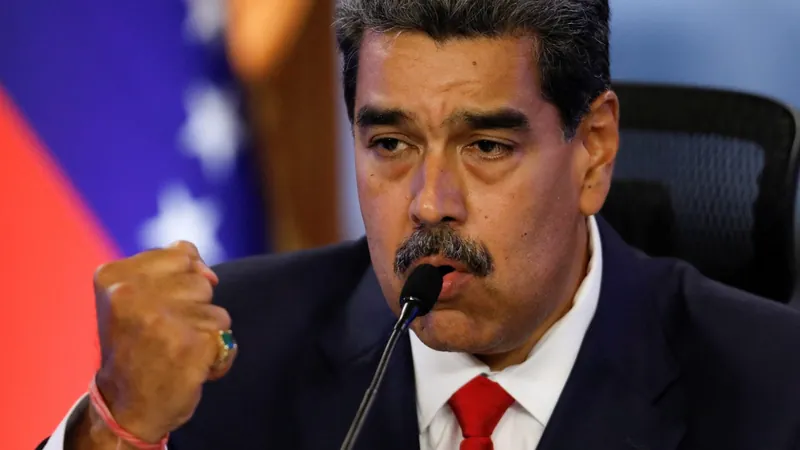 Maduro começa a aplicar "pacote Putin" de repressão na Venezuela