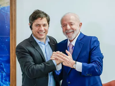 Ignorado por Milei, Lula recebe principal opositor do presidente da Argentina