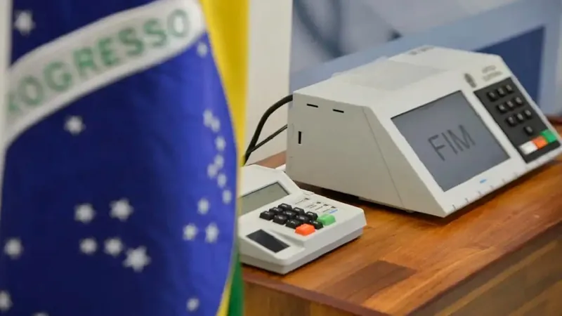 Declarações de candidatos pelo Brasil têm carros, gado, drones e jazigos