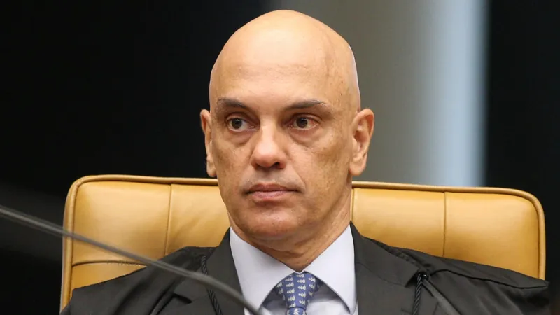 Oposição aumenta tom em cobranças de impeachment contra Alexandre de Moraes