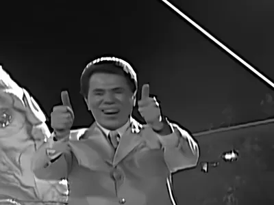 Silvio Santos, um baú de felicidade: das marchinhas ao tributo na Sapucaí