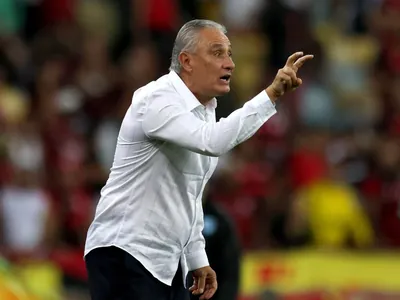 Torcedores do Flamengo acreditam que a demissão do técnico Tite demorou a acontecer