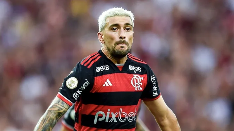 Arrascaeta tem lesão muscular na coxa e vira desfalque para o Flamengo