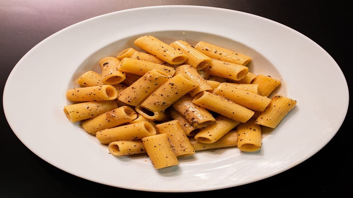 Rigatoni à cacio e pepe | Band Receitas