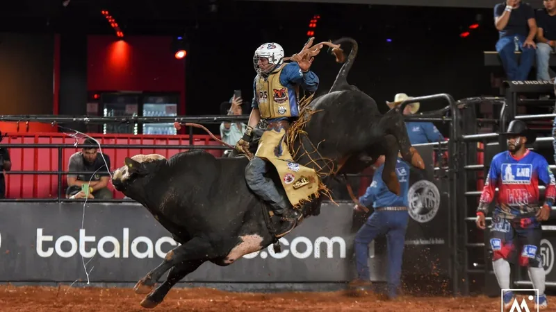 Barretos International Rodeo começa com competidores brasileiros, norte-americanos e mexicano