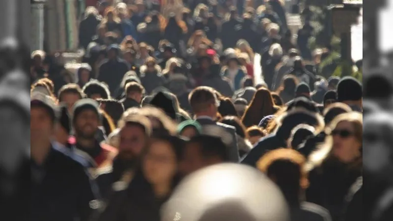 População do Brasil vai parar de crescer em 2041, aponta IBGE