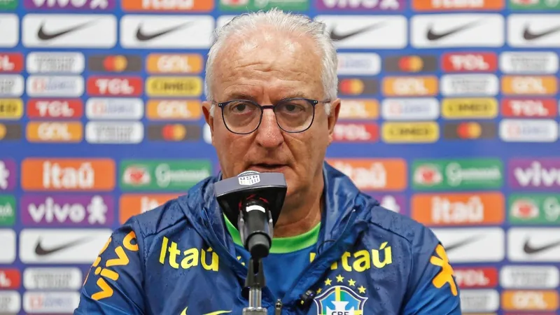 Seleção convocada por Dorival para eliminatórias da Copa tem novidade no elenco