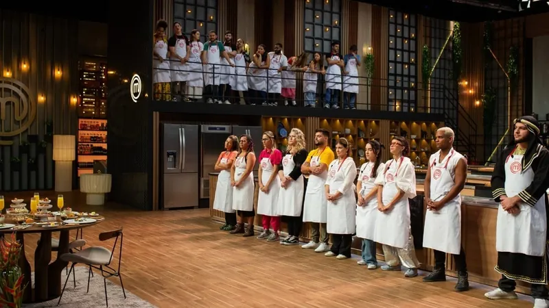 MasterChef Brasil promove repescagem entre os dez cozinheiros eliminados da temporada