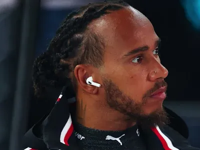 Lewis Hamilton critica fala com "elemento racista" de presidente da FIA