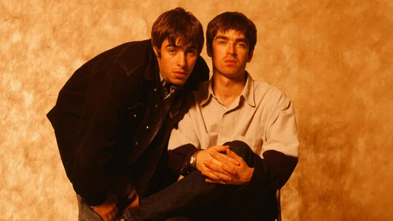 Jornal confirma volta do Oasis e irmãos Gallagher postam data misteriosa nas redes