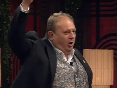 Jacquin vence cozinheira do MasterChef e celebra com palavrão, gritos e dancinha