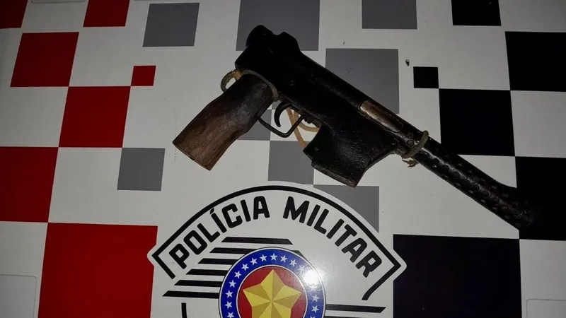 Polícia Militar apreende arma de fogo artesanal após denúncia em Cachoeira Paulista