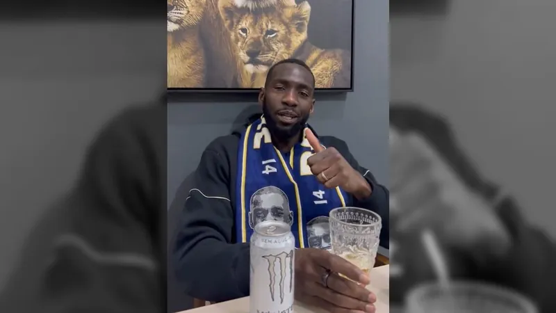 Bolasie ironiza Red Bull Bragantino tomando energético; veja vídeo