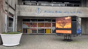 UERJ tenta reeintegração de posse do pavilhão principal do Campus Maracanã