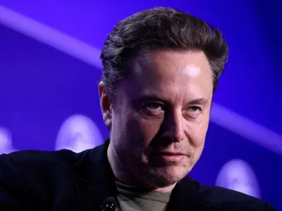 Monica Bergamo: Musk prepara discurso em defesa da liberdade em iminente retorno do 'X'